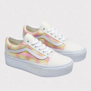 Vans Old Skool Stackform Pastel Picnic Platform Sneakers NIB Size 8.5 Pink Plaid